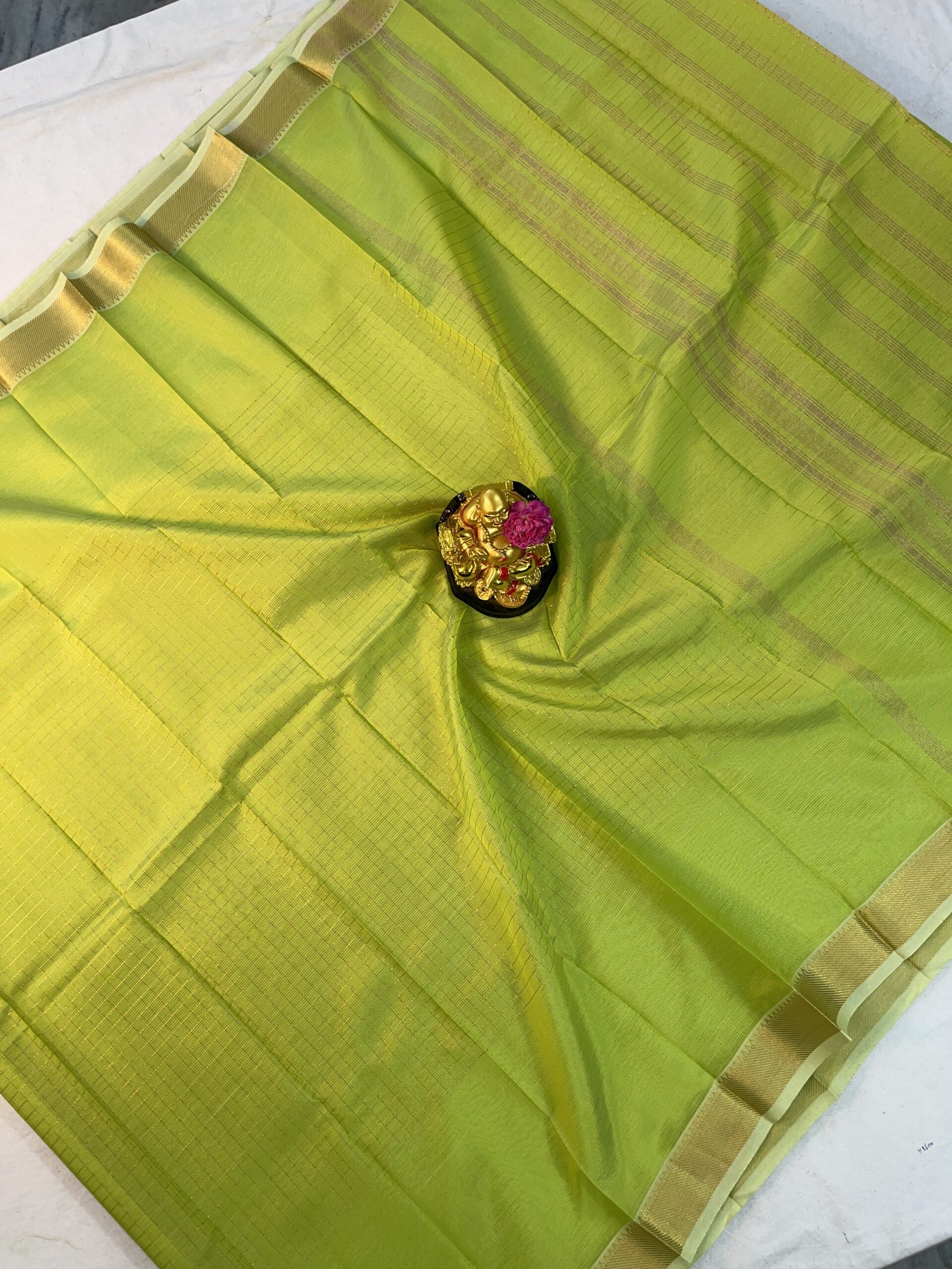 Mangalagiri Pattu Middle Checks Saree